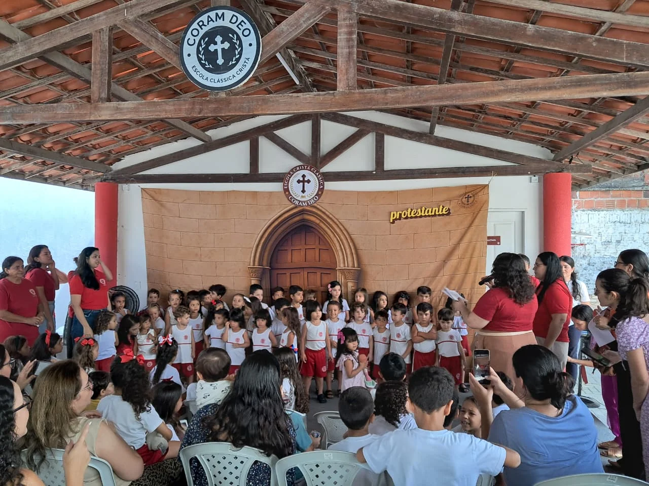 Encontro da comunidade escolar